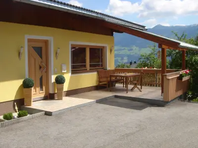 Maison de vacances avec terrasse et barbecue