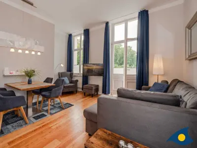 Wohnung mit beheiztem Pool