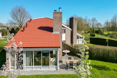 Familienorientiertes Ferienhaus mit Garten, Sauna und Pool | Haustierfreundlich
