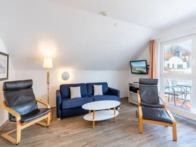 Familienorientierte Ferienwohnung mit beheiztem Pool, Sauna und Grill | Neben dem Strand